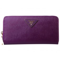 Портфейл Prada Saffiano Zippy с триъгълно лого в лилаво