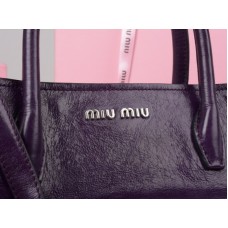 Чанта Miu Miu Glazed Leather Tote в лилаво