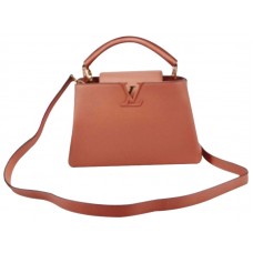 Чанта Louis Vuitton Capucines Bb розова