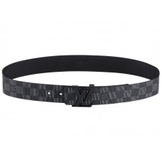 Louis Vuitton Damier Graphite Louis Vuitton Initiales 40 мм