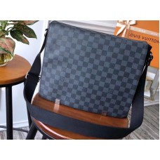 Louis Vuitton Damier Graphite Canvas District Mm n41029