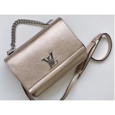 Чанта Louis Vuitton Lockme II Bb Gold m54845