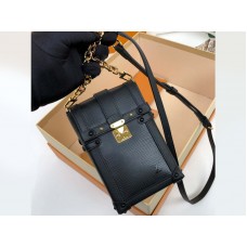 Кожена чанта Louis Vuitton Epi, черна, m44184