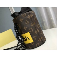 Чанта Louis Vuitton Monogram Canvas от креда Nano Brown m44631