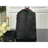 Чанта Louis Vuitton Monogram Shadow Chalk Sling Black m90472